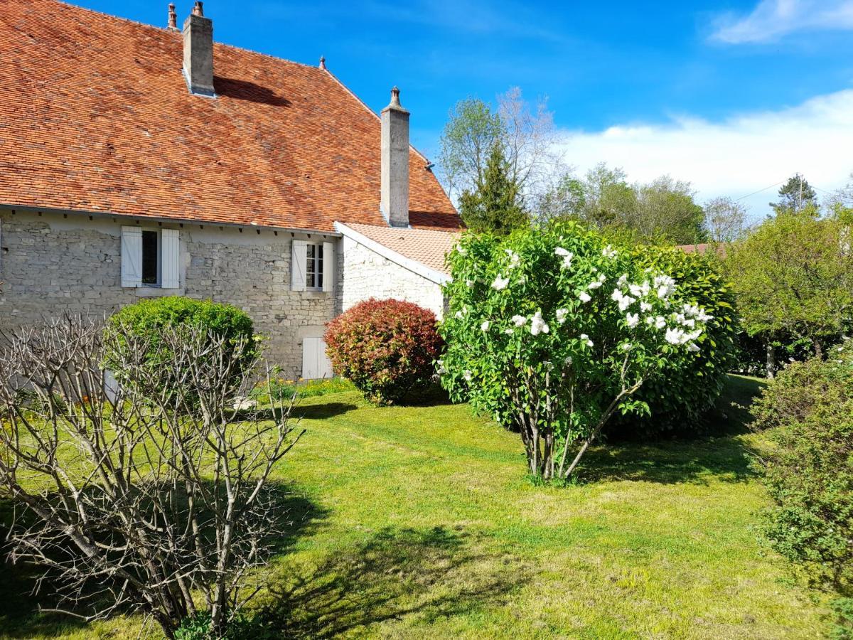 Avol D'Oiseau Bed and Breakfast Villers-Farlay Eksteriør billede